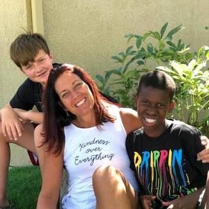 Meet your Posher, Candie